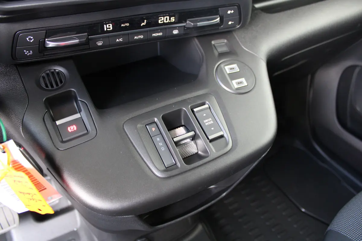 50 kWh L2 | 8 Jaar garantie | Laadruimtebetimmering | Navigatie | Camera | Climate control | Cruise control |