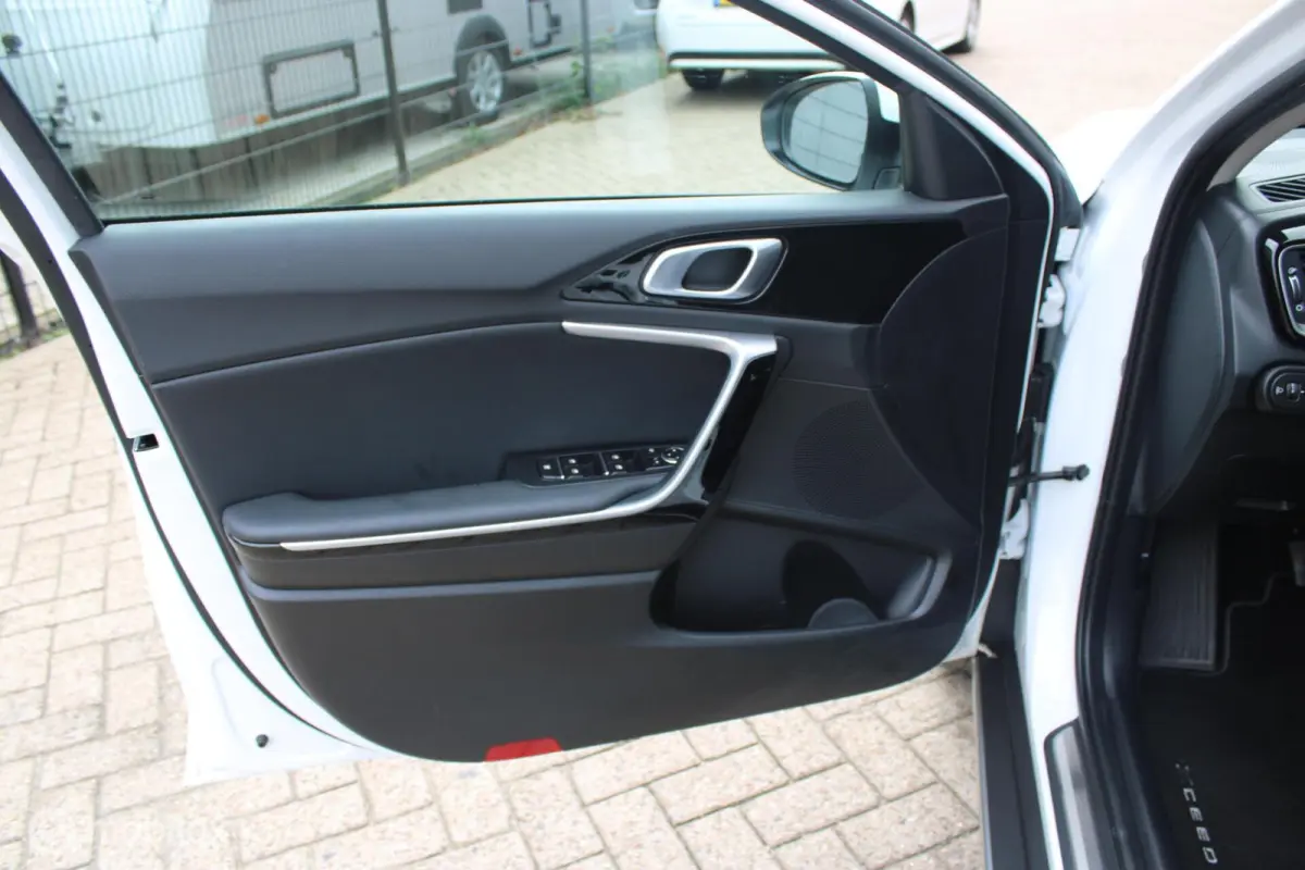 1.0 T-GDi DynamicLine | 1e Eigenaar Boekjes | Apple Carplay/Android Auto.