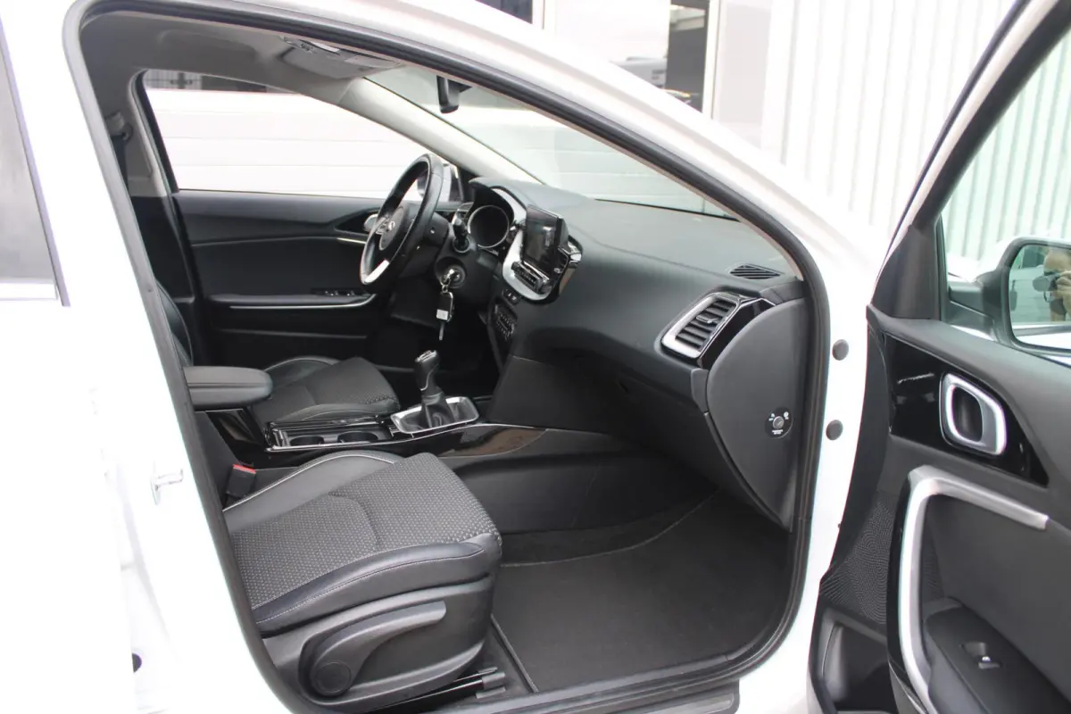 1.0 T-GDi DynamicLine | 1e Eigenaar Boekjes | Apple Carplay/Android Auto.