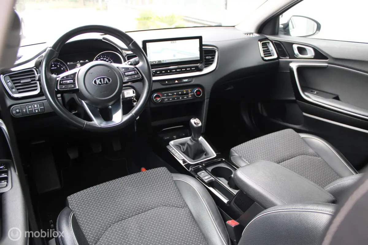 1.0 T-GDi DynamicLine | 1e Eigenaar Boekjes | Apple Carplay/Android Auto.