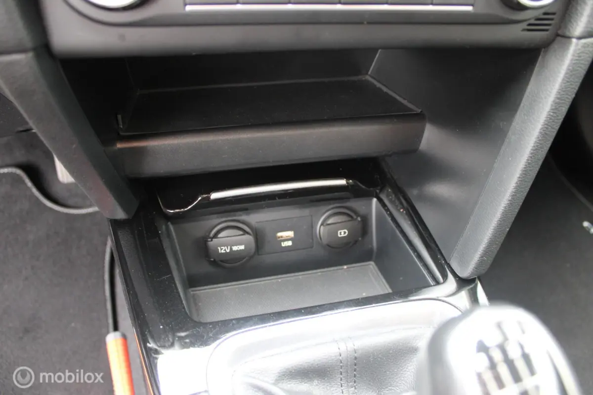 1.0 T-GDi DynamicLine | 1e Eigenaar Boekjes | Apple Carplay/Android Auto.