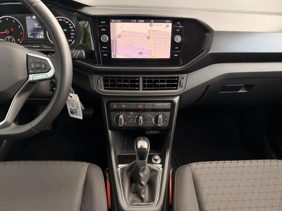 1.0 TSI DSG AUT. Life CARPLAY | ADAPT.CRUISE | NAV | PDC | DAB | LMV