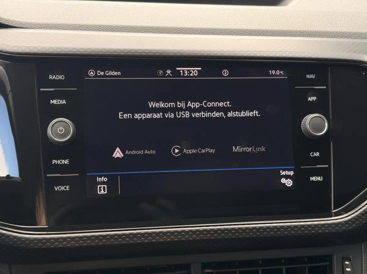 1.0 TSI DSG AUT. Life CARPLAY | ADAPT.CRUISE | NAV | PDC | DAB | LMV