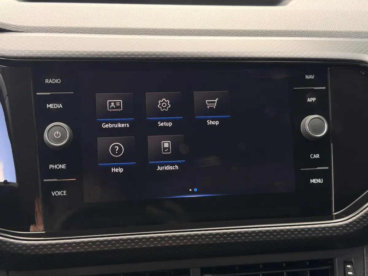 1.0 TSI DSG AUT. Life CARPLAY | ADAPT.CRUISE | NAV | PDC | DAB | LMV