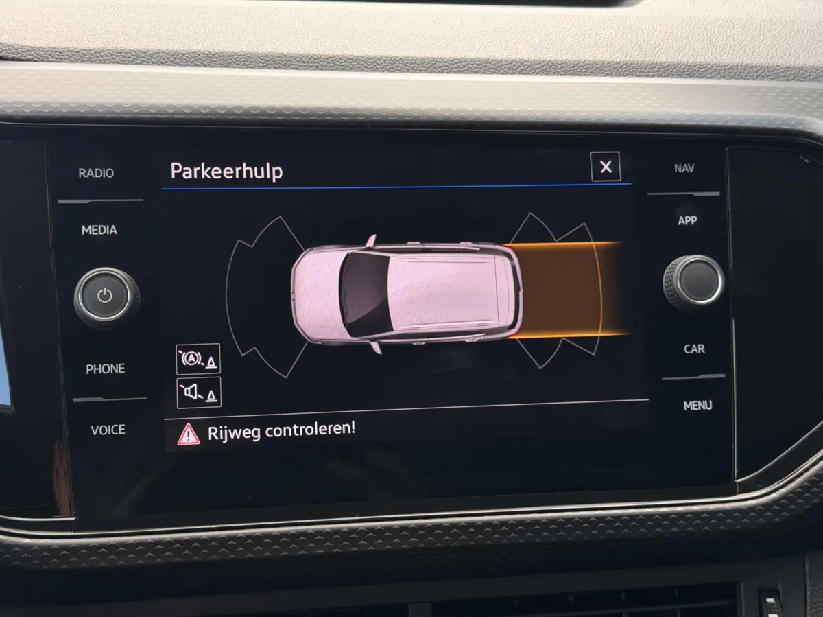 1.0 TSI DSG AUT. Life CARPLAY | ADAPT.CRUISE | NAV | PDC | DAB | LMV