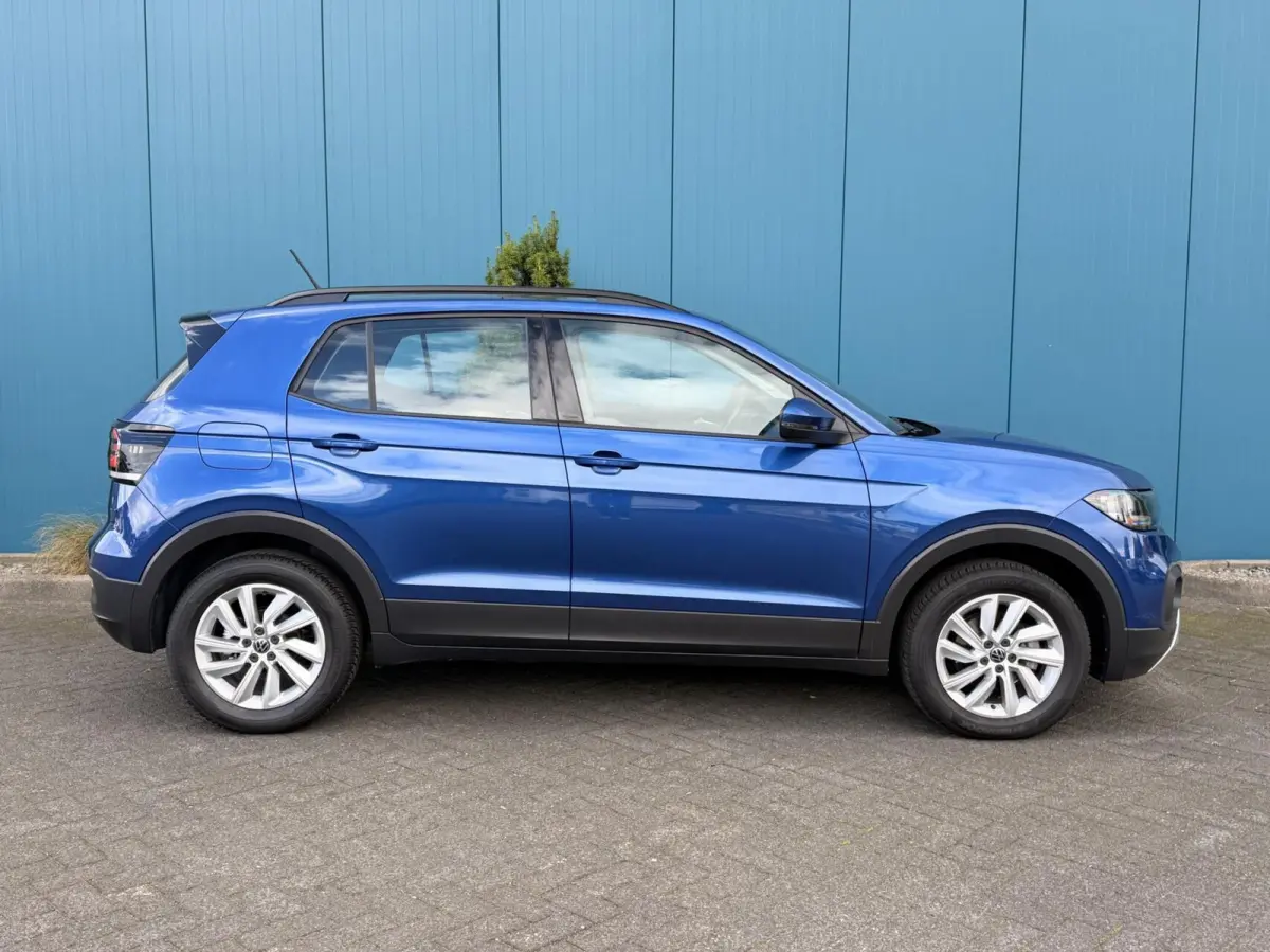 1.0 TSI DSG AUT. Life CARPLAY | ADAPT.CRUISE | NAV | PDC | DAB | LMV