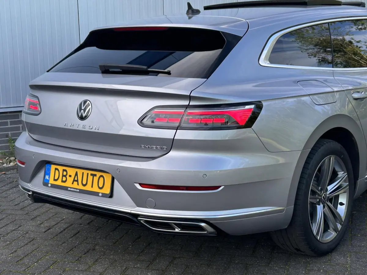 1.4 TSI eHybrid R-Line Business+ PANO DAK I TREKHAAK I DIGI DISPLAY