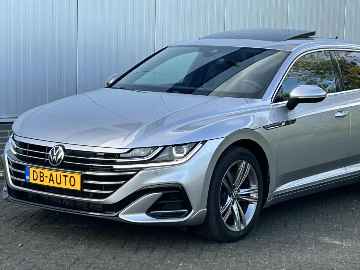 1.4 TSI eHybrid Elegance Business+ PANO DAK I TREKHAAK I DIGI DISPLAY