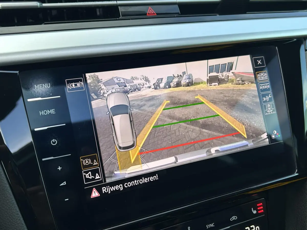 1.4 TSI eHybrid R-Line Business+ PANO DAK I TREKHAAK I DIGI DISPLAY
