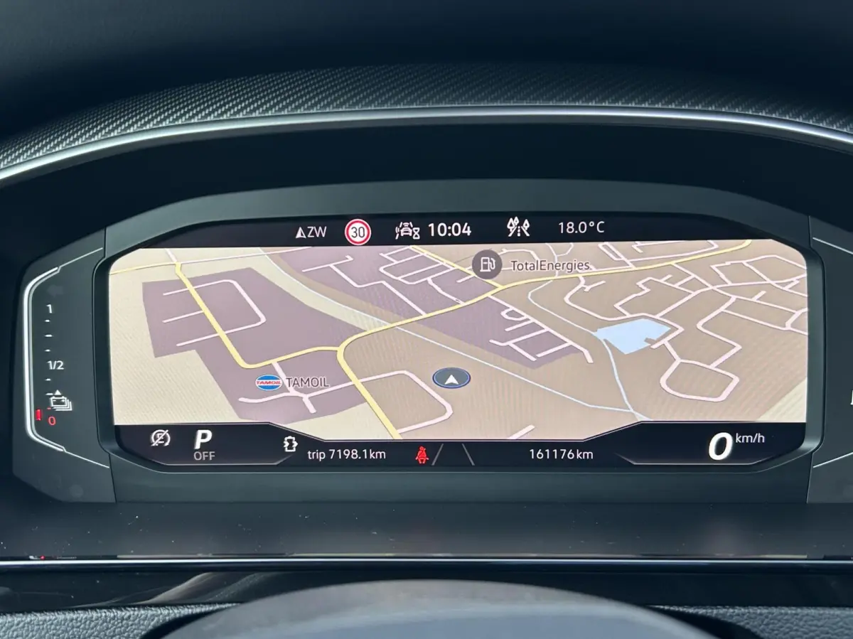 1.4 TSI eHybrid R-Line Business+ PANO DAK I TREKHAAK I DIGI DISPLAY