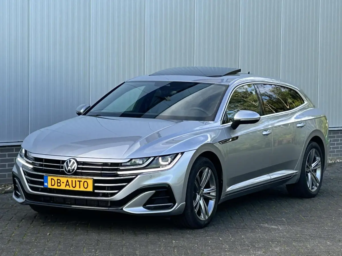 1.4 TSI eHybrid Elegance Business+ PANO DAK I TREKHAAK I DIGI DISPLAY