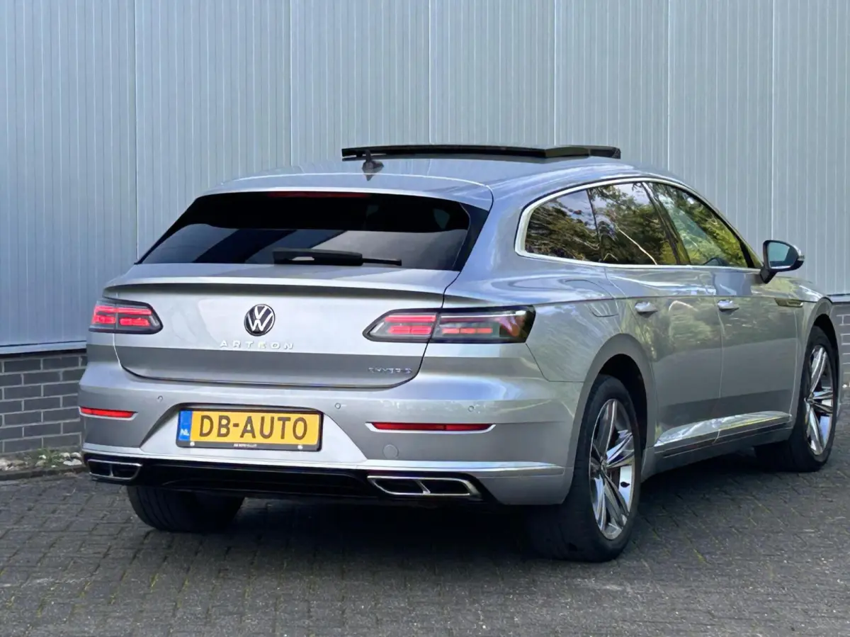 1.4 TSI eHybrid Elegance Business+ PANO DAK I TREKHAAK I DIGI DISPLAY