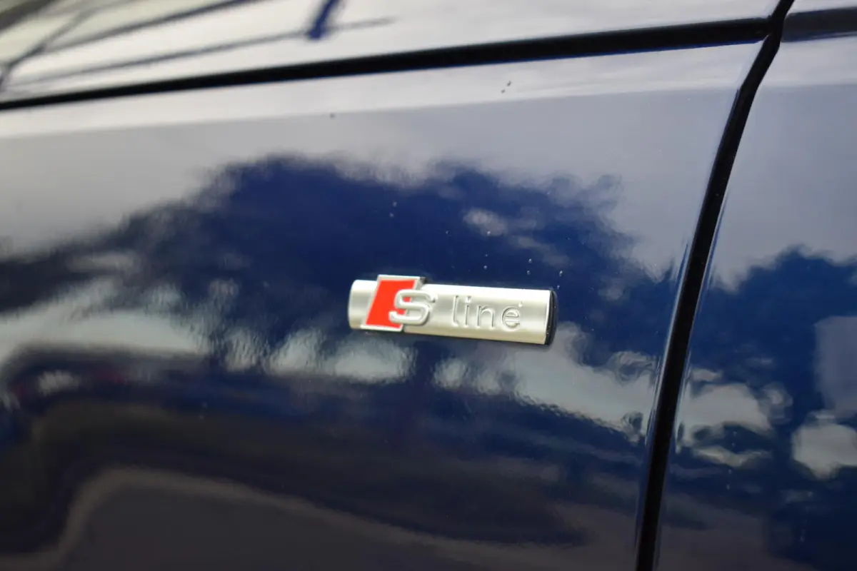 45 TFSI quattro Sport S line black edition