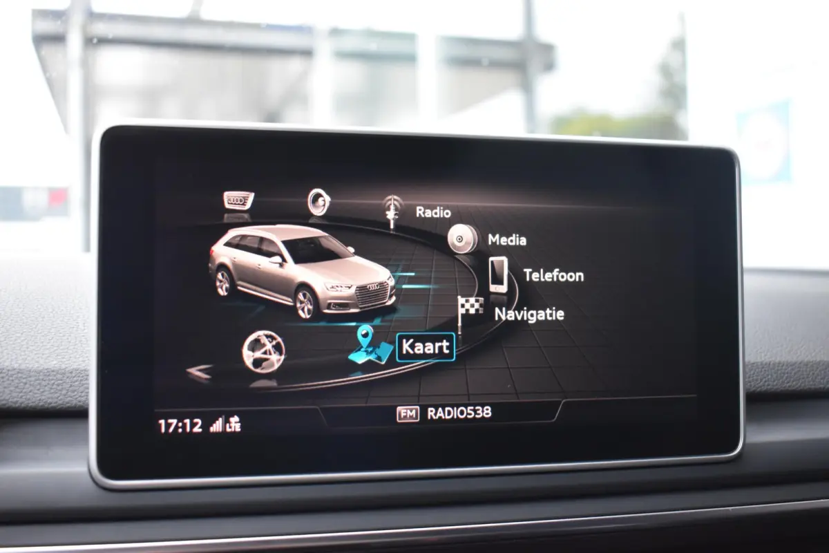 45 TFSI quattro Sport S line black edition