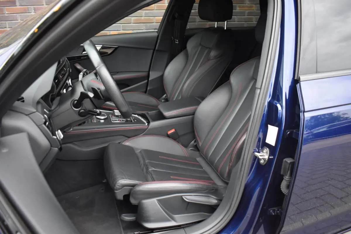 45 TFSI quattro Sport S line black edition