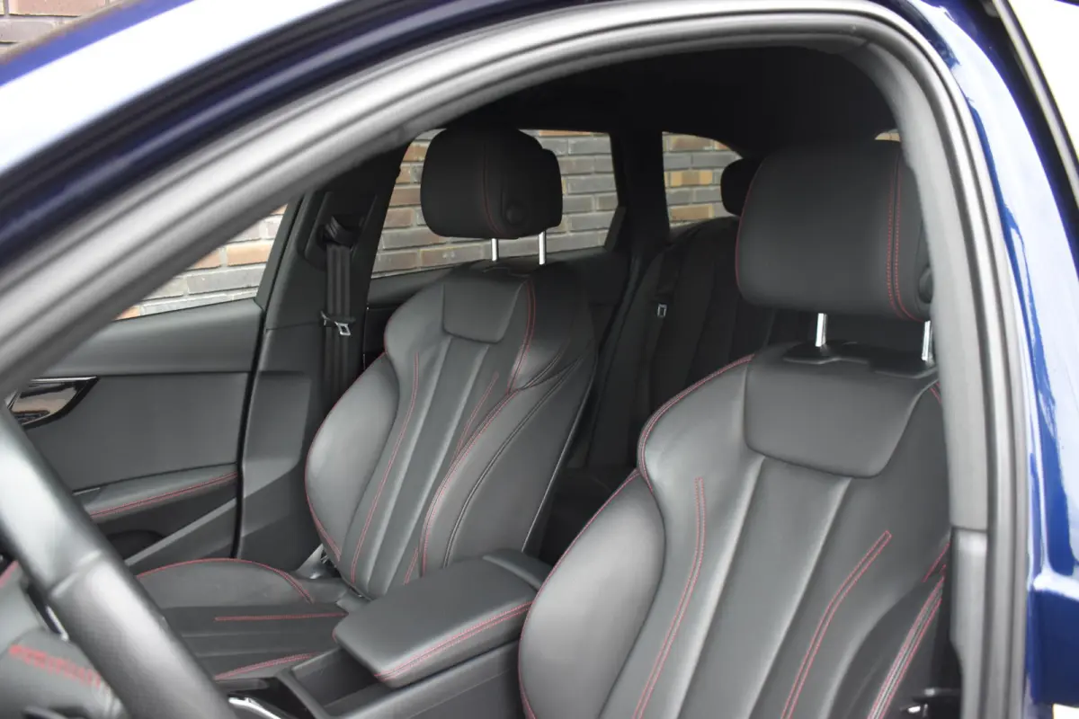 45 TFSI quattro Sport S line black edition