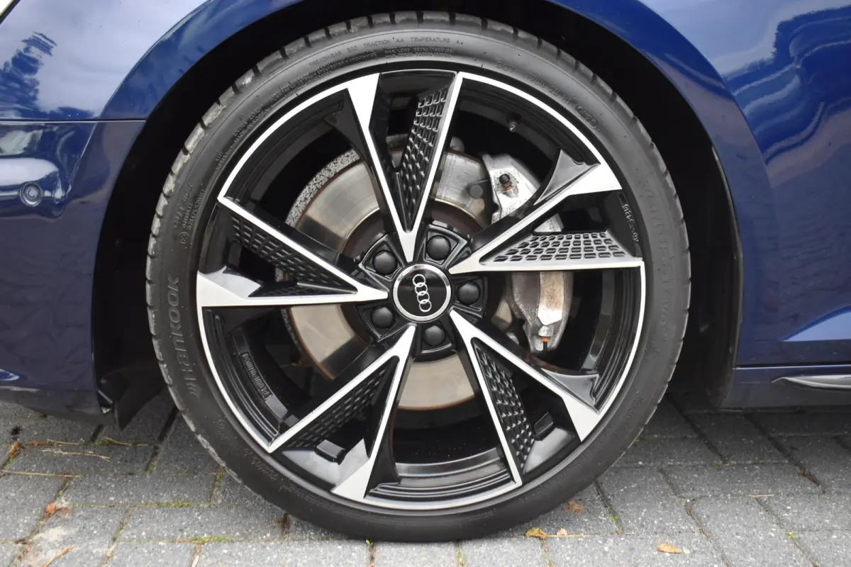 45 TFSI quattro Sport S line black edition