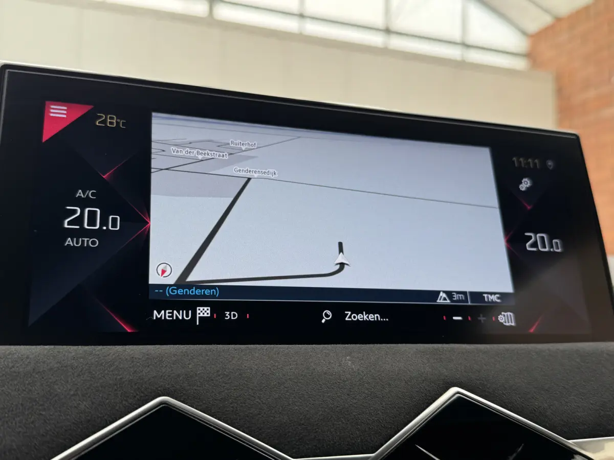 PureTech 100 Performance Line+ | Adaptive Cruise Control | Trekhaak afneembaar | Dodehoekdetectie | Parkeersensoren voor + achter | Carplay/Android Auto | Keyless | Climate Control | Achteru