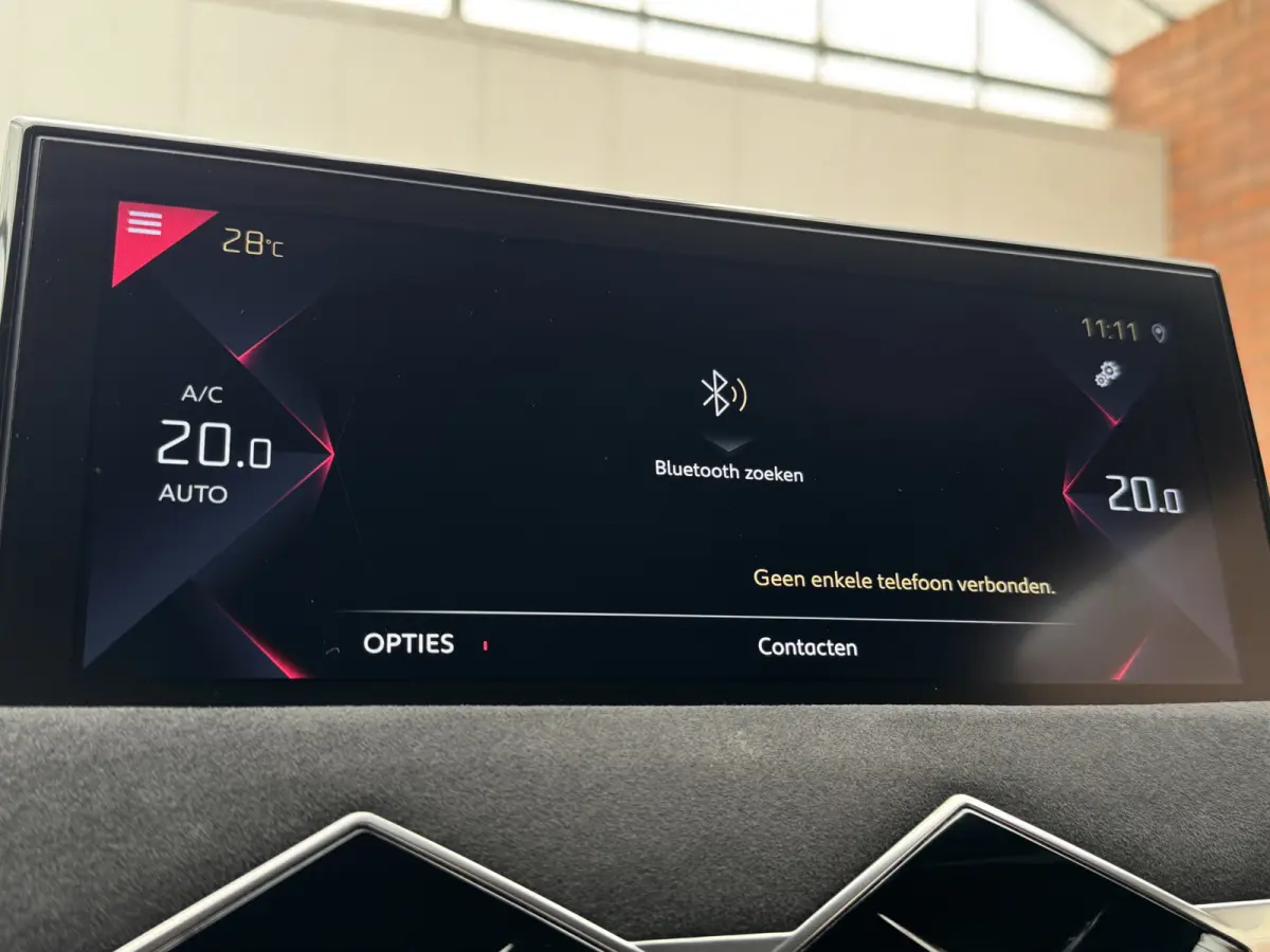 PureTech 100 Performance Line+ | Adaptive Cruise Control | Trekhaak afneembaar | Dodehoekdetectie | Parkeersensoren voor + achter | Carplay/Android Auto | Keyless | Climate Control | Achteru