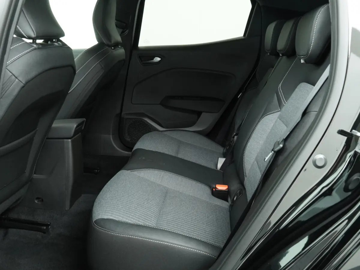 techno full hybrid E-Tech 145 | Groot Navigatie | Parkeercamera | Climate Control |
