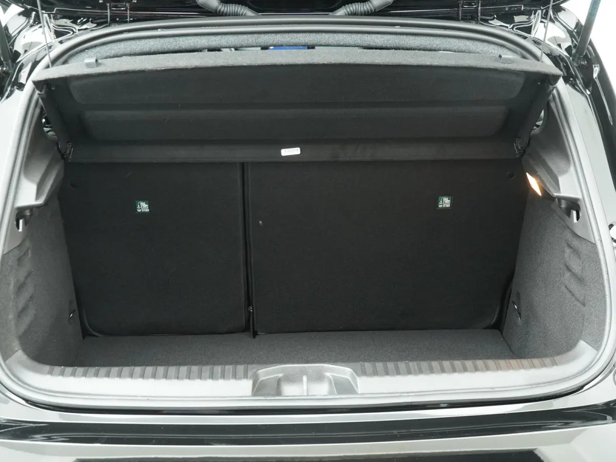 techno full hybrid E-Tech 145 | Groot Navigatie | Parkeercamera | Climate Control |