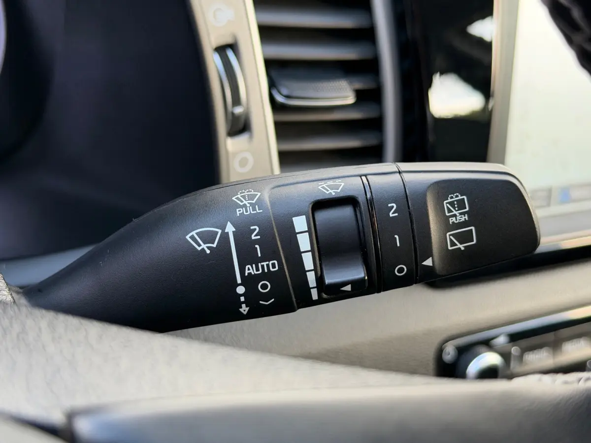 1.6 GDi Hybrid DynamicLine|Trekhaak|CarPlay|Navi|HalfLeder|Camera|Climate|Cruise|PDC|N.A.P|
