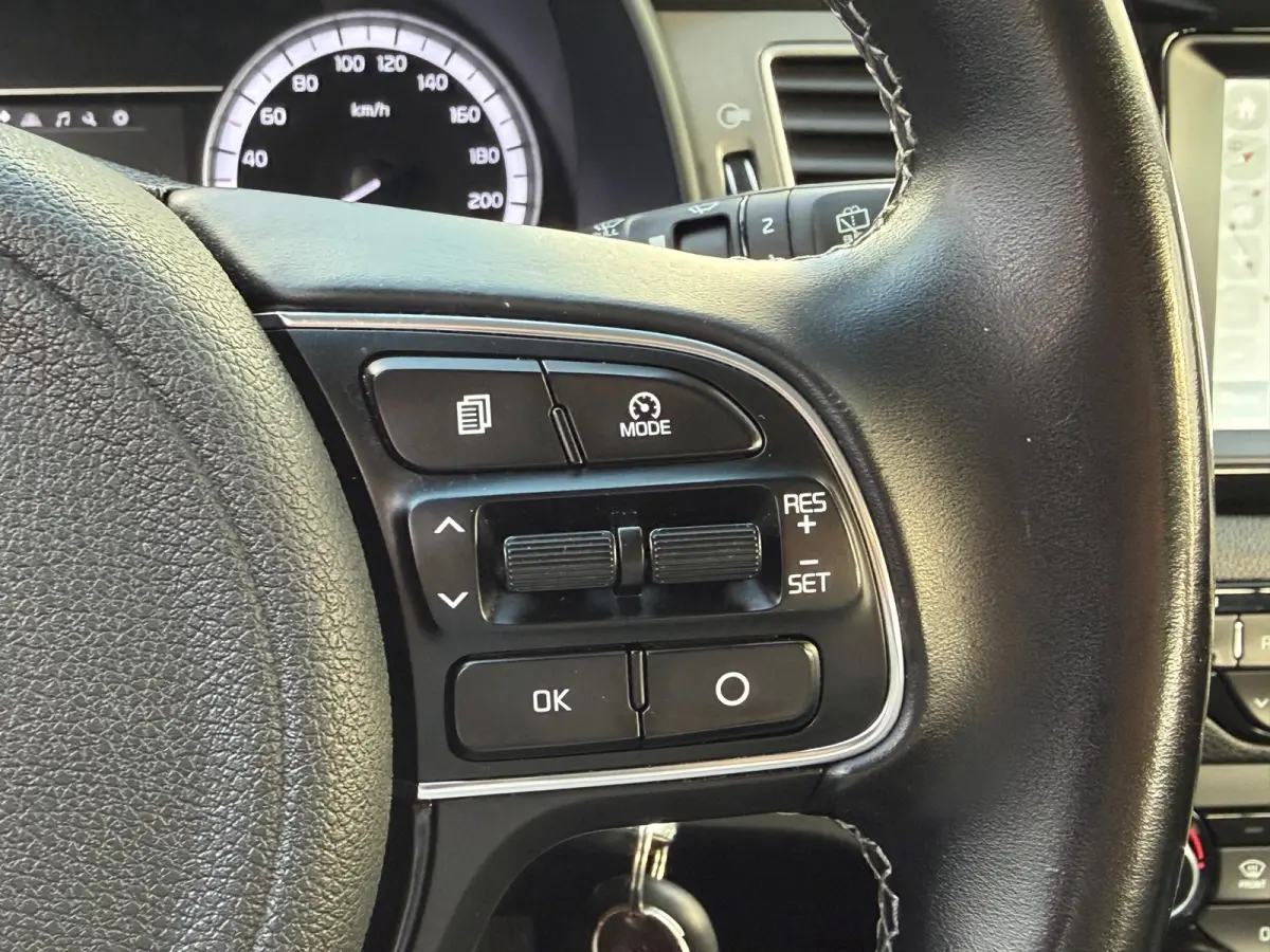 1.6 GDi Hybrid DynamicLine|Trekhaak|CarPlay|Navi|HalfLeder|Camera|Climate|Cruise|PDC|N.A.P|