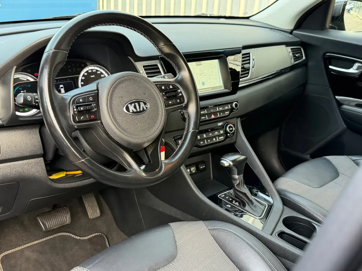 1.6 GDi Hybrid DynamicLine|Trekhaak|CarPlay|Navi|HalfLeder|Camera|Climate|Cruise|PDC|N.A.P|