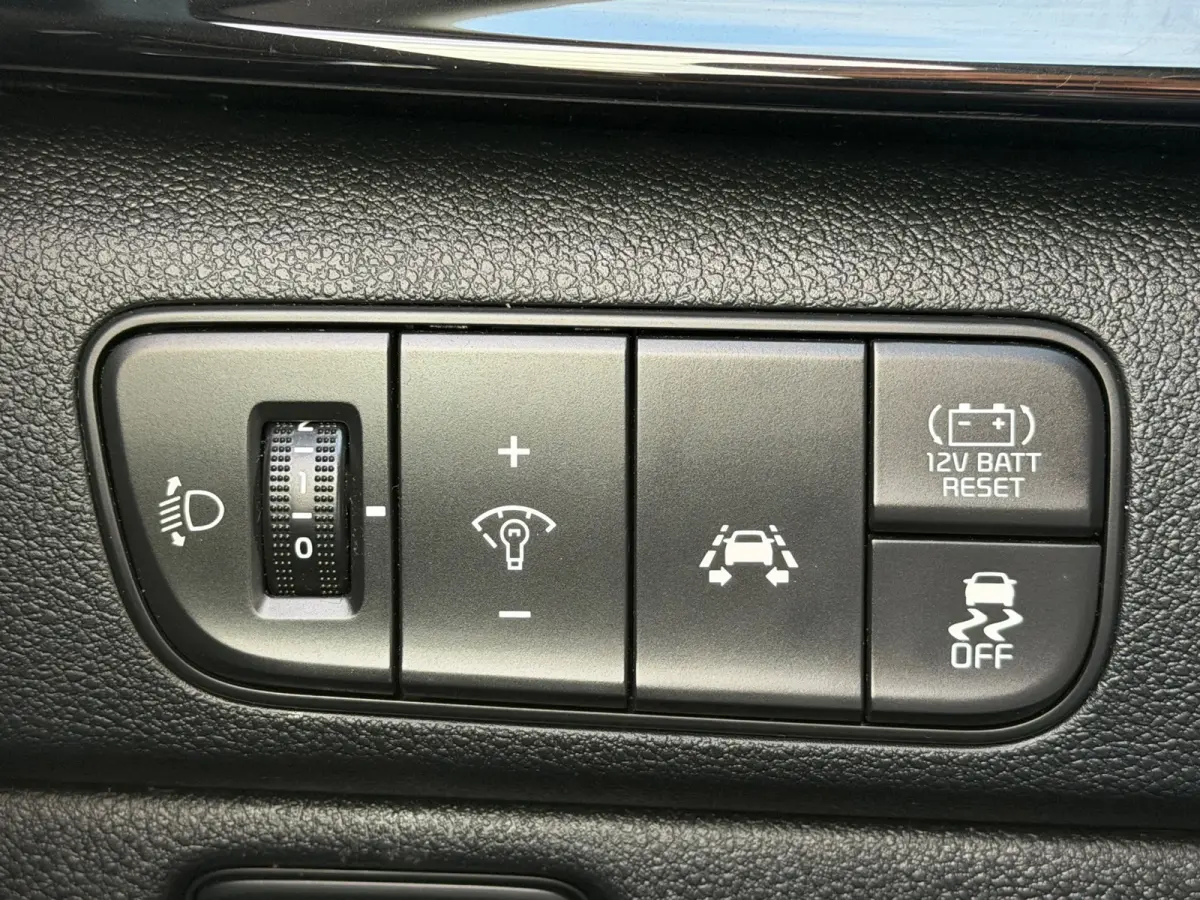 1.6 GDi Hybrid DynamicLine|Trekhaak|CarPlay|Navi|HalfLeder|Camera|Climate|Cruise|PDC|N.A.P|