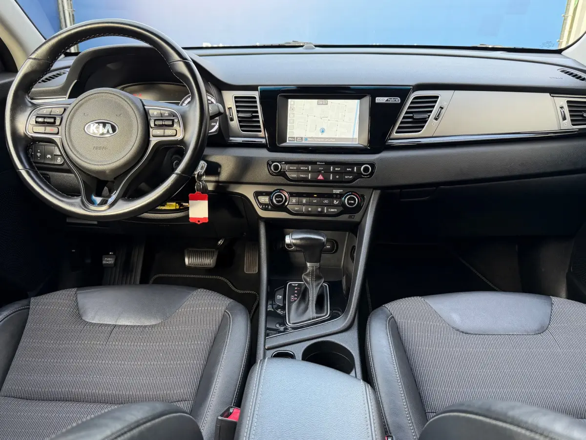 1.6 GDi Hybrid DynamicLine|Trekhaak|CarPlay|Navi|HalfLeder|Camera|Climate|Cruise|PDC|N.A.P|