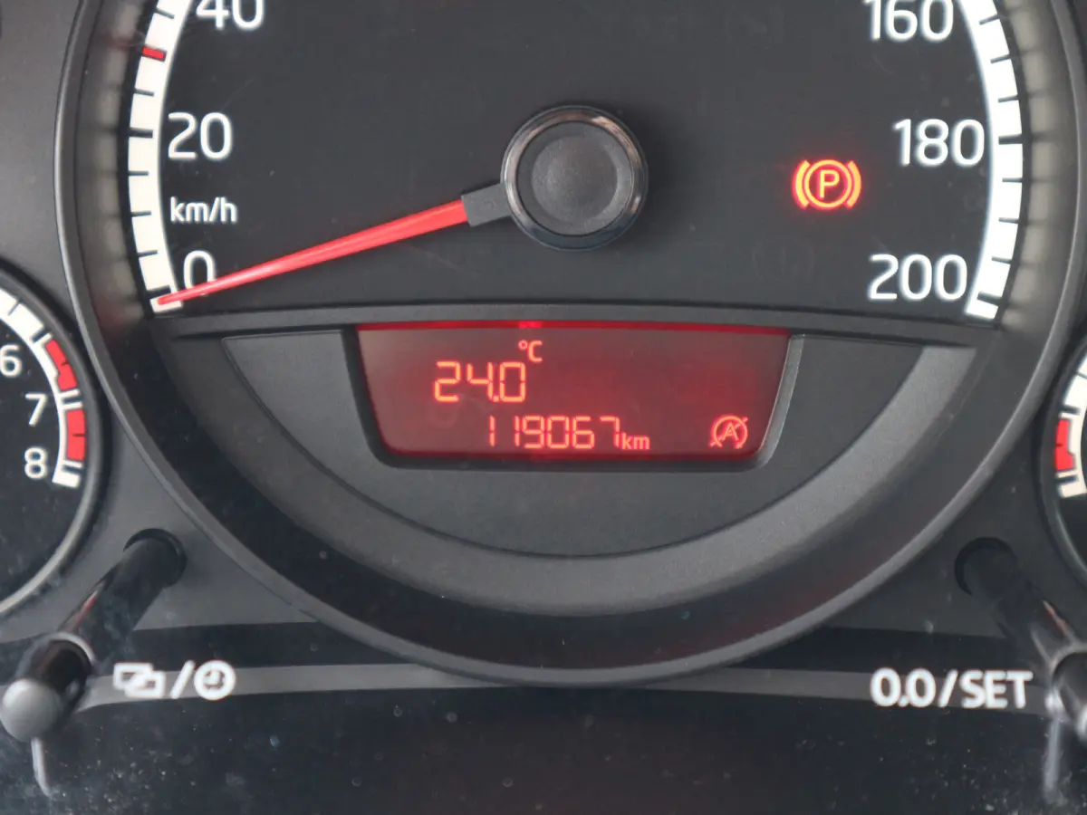 Up! 1.0 move up! BlueMotion 5 DRS AIRCO NL AUTO