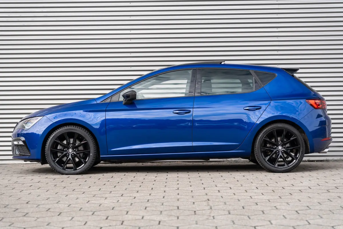2.0 TSI FR Business Intense BLACK LINE*VIRTUAL*PANO*ACC*KEYLESS*LANE*BEATS*VOLL