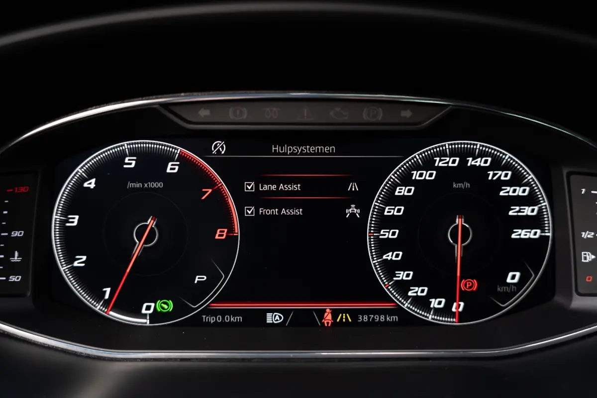 2.0 TSI FR Business Intense BLACK LINE*VIRTUAL*PANO*ACC*KEYLESS*LANE*BEATS*VOLL
