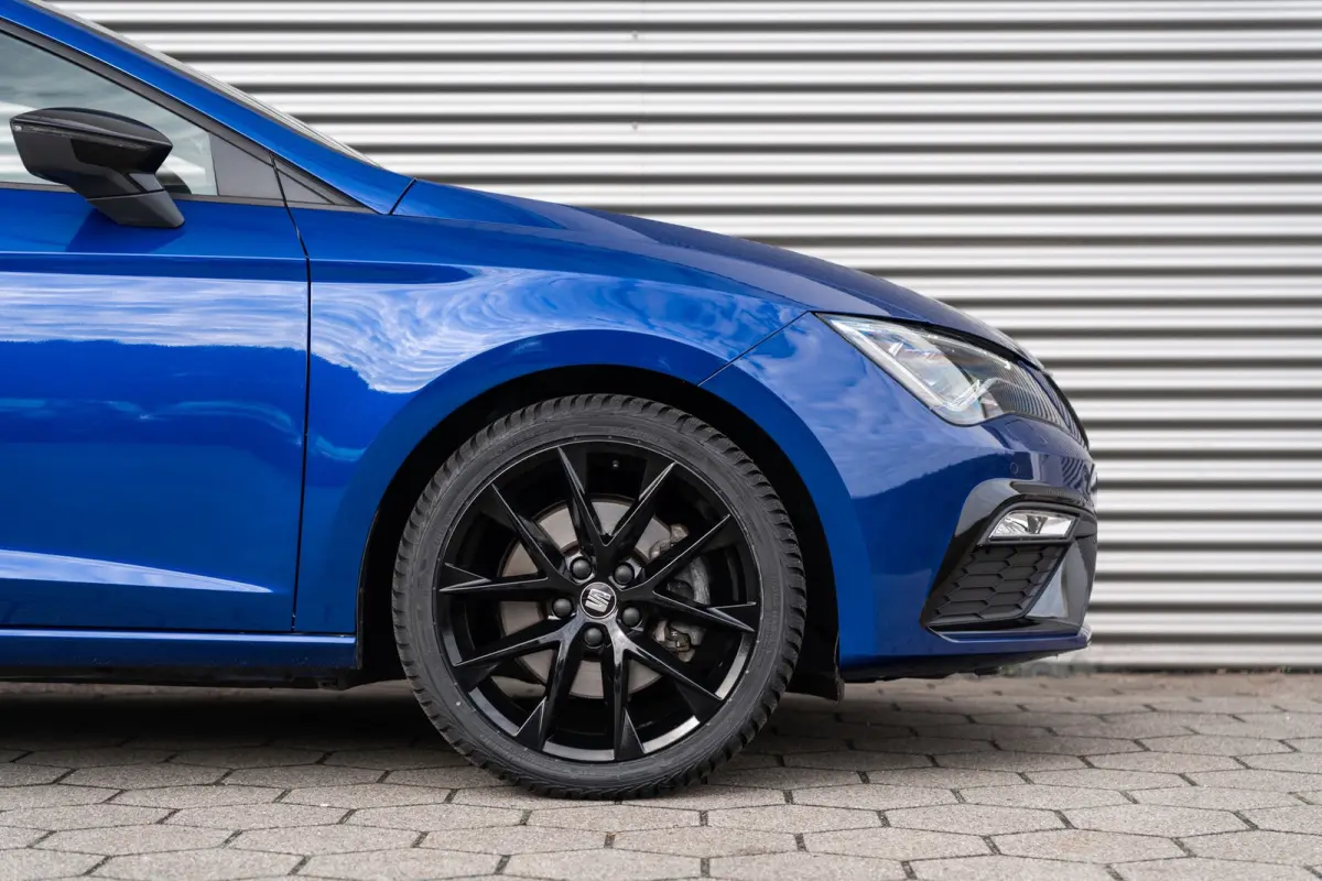 2.0 TSI FR Business Intense BLACK LINE*VIRTUAL*PANO*ACC*KEYLESS*LANE*BEATS*VOLL