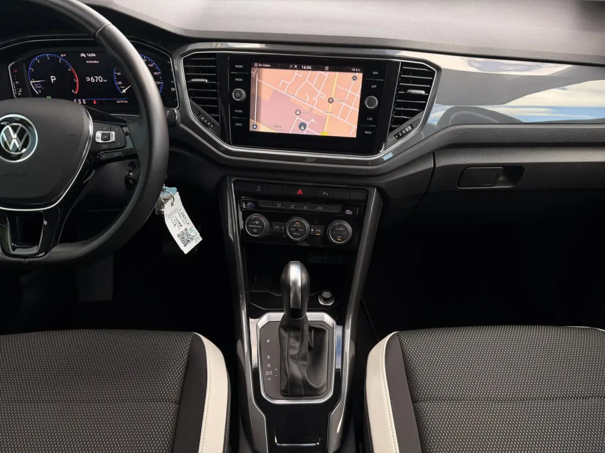 1.5 TSI Sport CARPLAY | ADAPT.CRUISE | DIGI.DASHB | PDC | NAV | LED | PDC | LMV'17
