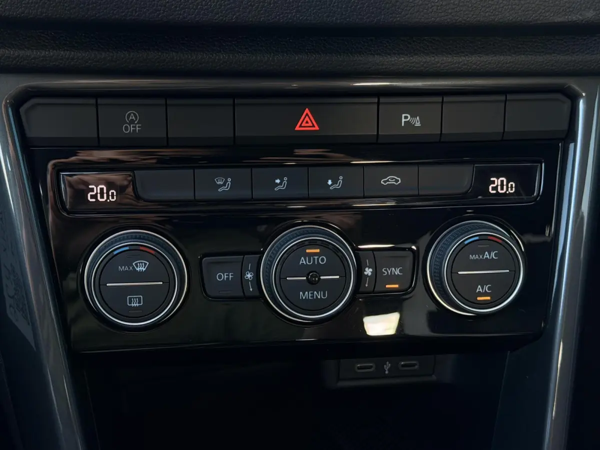 1.5 TSI Sport CARPLAY | ADAPT.CRUISE | DIGI.DASHB | PDC | NAV | LED | PDC | LMV'17