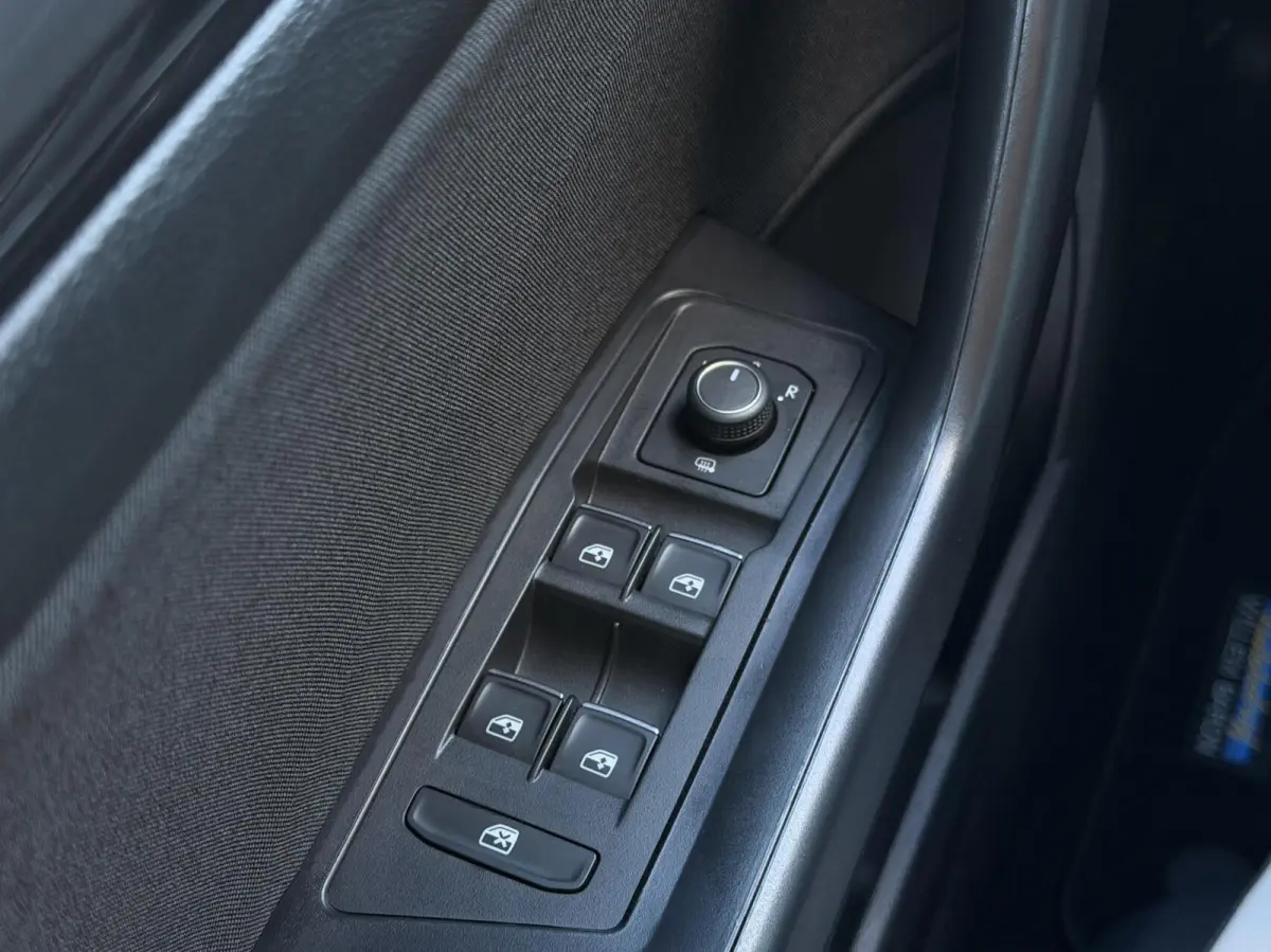 1.5 TSI Sport CARPLAY | ADAPT.CRUISE | DIGI.DASHB | PDC | NAV | LED | PDC | LMV'17