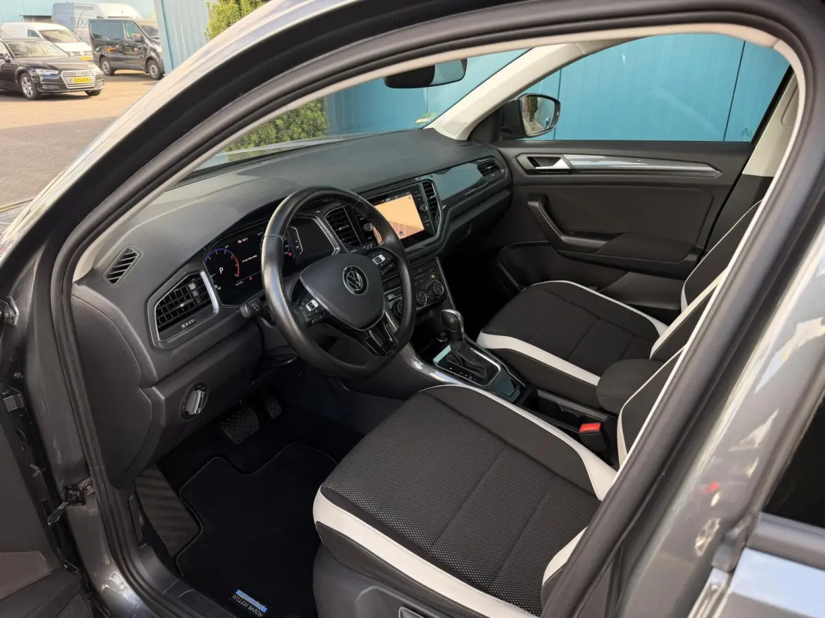 1.5 TSI Sport CARPLAY | ADAPT.CRUISE | DIGI.DASHB | PDC | NAV | LED | PDC | LMV'17