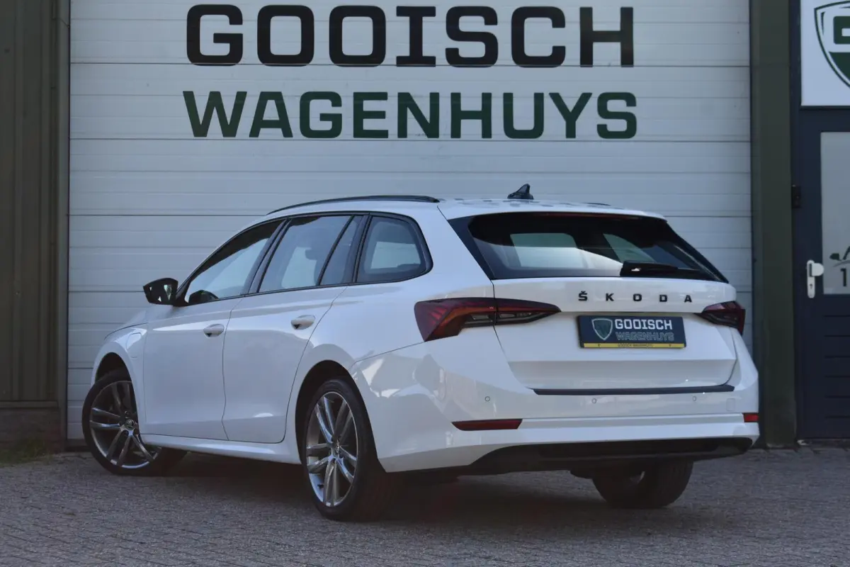 1.4 TSI iV PHEV Business Ed. | Head-UP | Black Pack |