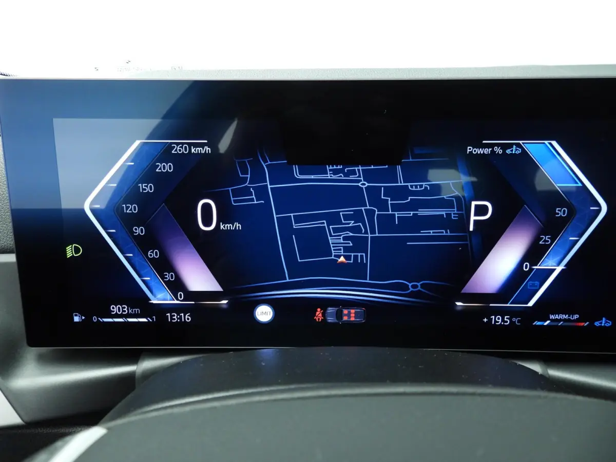318i | LED | Navigatie | Clima | PDC | Shadow line | DAB | Alu 18 inch