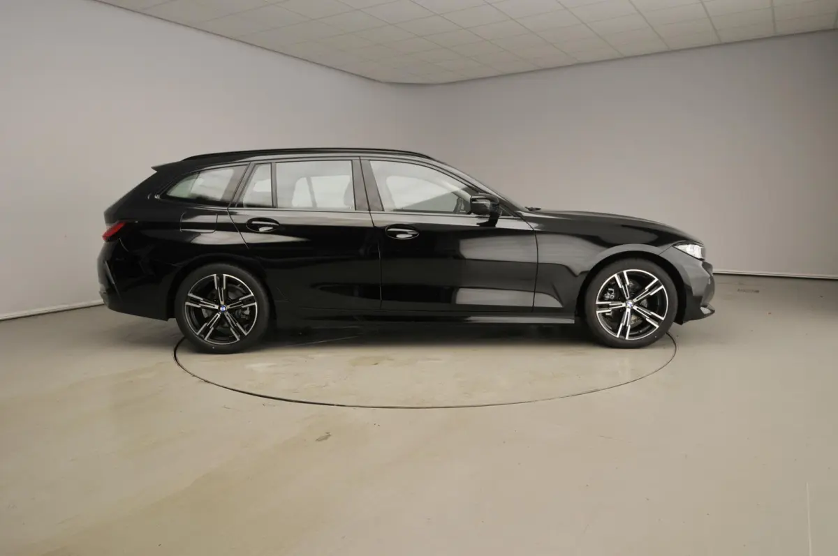 318i | LED | Navigatie | Clima | PDC | Shadow line | DAB | Alu 18 inch