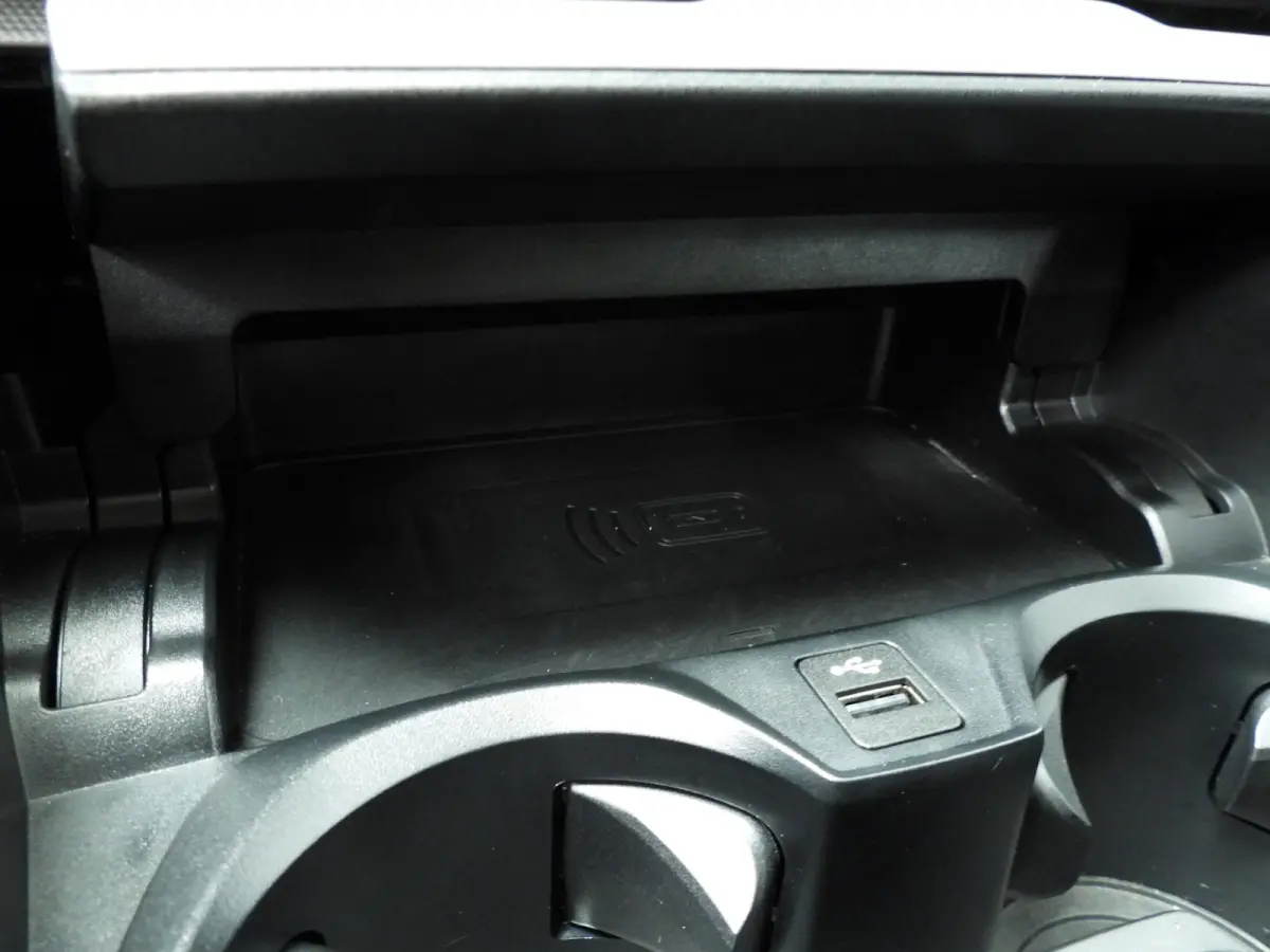 318i | LED | Navigatie | Clima | PDC | Shadow line | DAB | Alu 18 inch