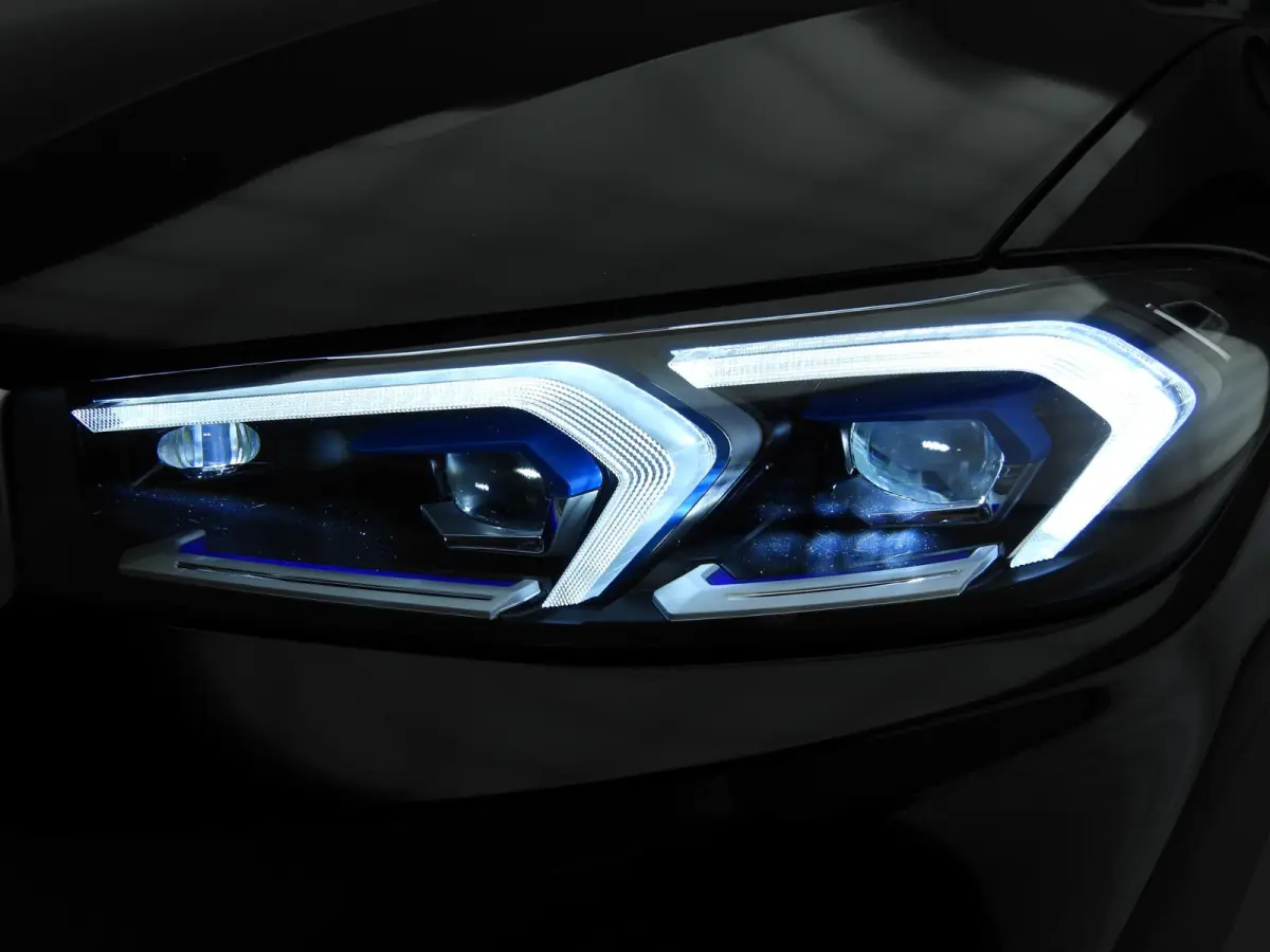 318i | LED | Navigatie | Clima | PDC | Shadow line | DAB | Alu 18 inch