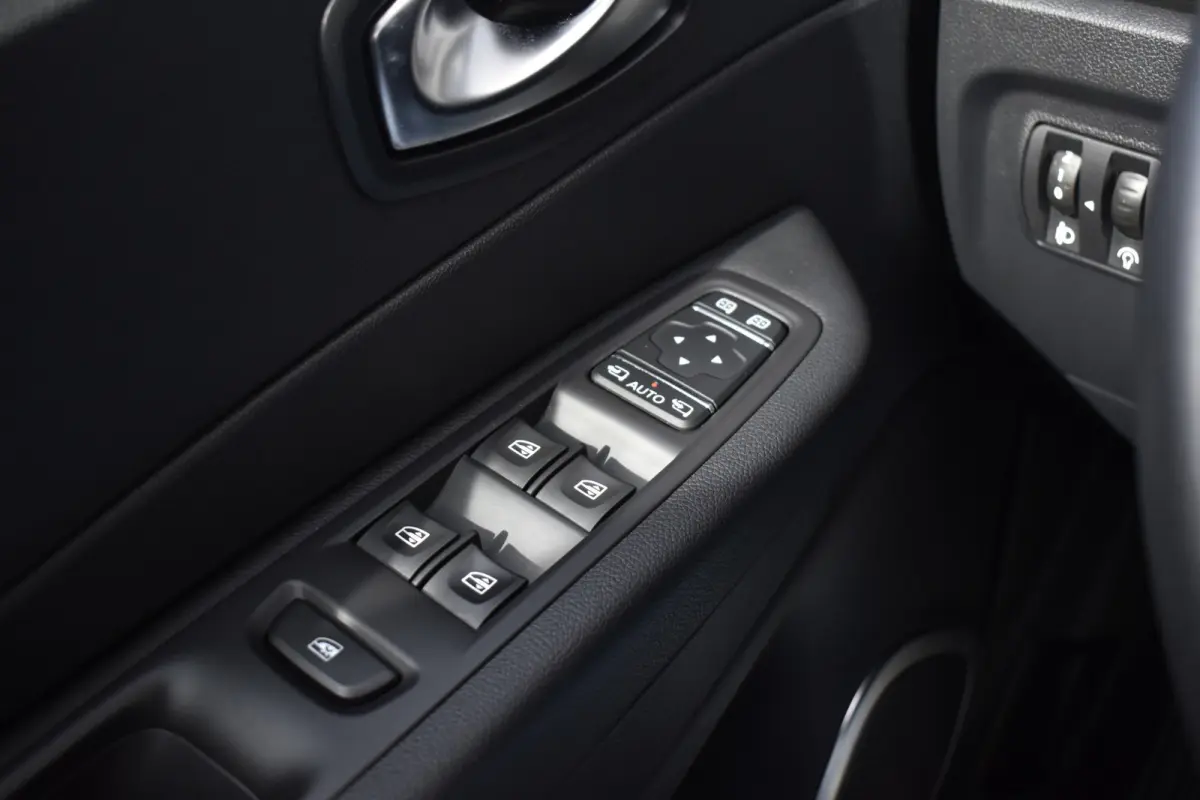 1.2 TCe Aut. Limited | Trekhaak | Camera |  Keyless Entry | Navigatie | Climatecontrol | Orig. NL |