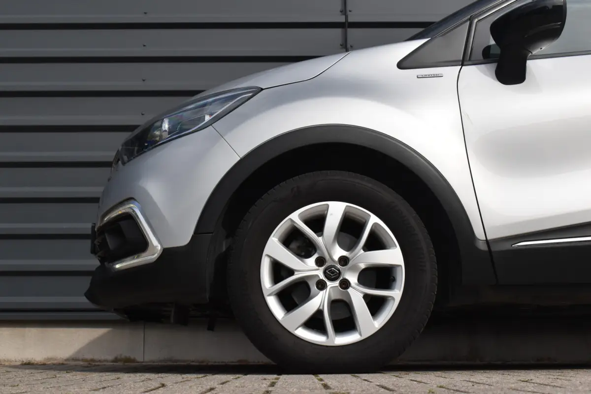 1.2 TCe Aut. Limited | Trekhaak | Camera |  Keyless Entry | Navigatie | Climatecontrol | Orig. NL |