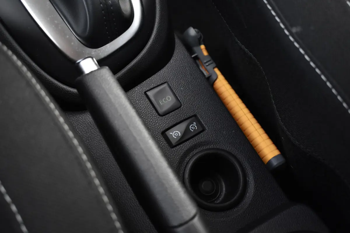 1.2 TCe Aut. Limited | Trekhaak | Camera |  Keyless Entry | Navigatie | Climatecontrol | Orig. NL |