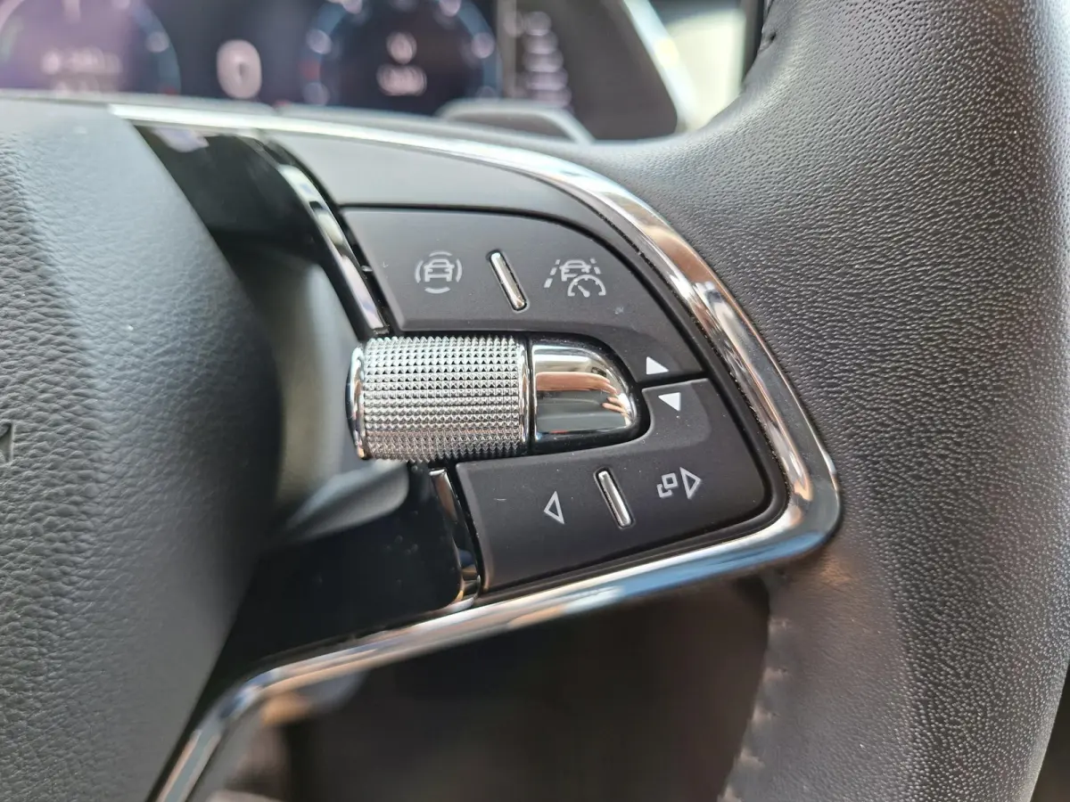 1.4 TSI iV PHEV Business Edition SOH 98% Adaptieve Cruise Trekhaak Wegklapbaar Elek.Achterklep DigiDash Full LED