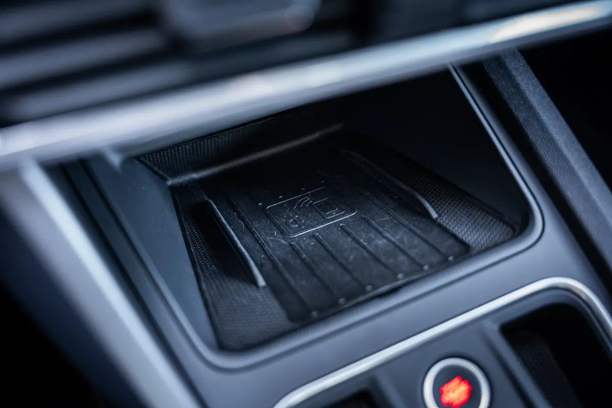 1.4 TSI eHybrid SOH 94% FR Business Intense | Achteruitrijcamera | Parkeersensor voor | Trekhaak Zwenkbaar