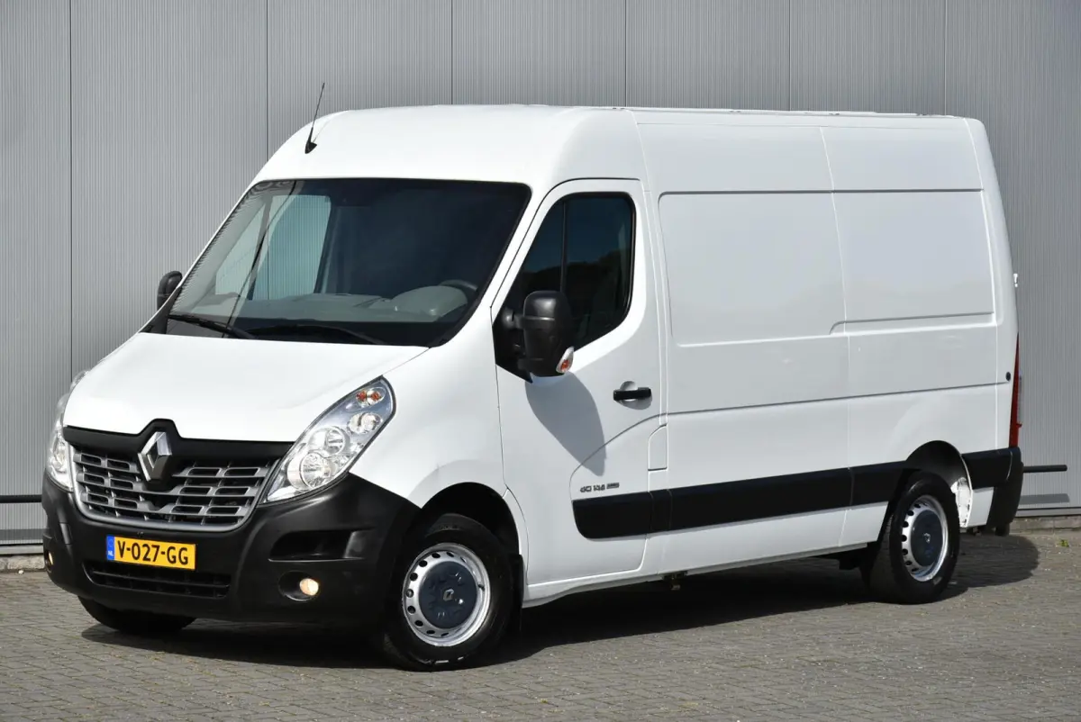 bestel 2.3 dCi L2H2 146 Pk Airco Navi Trekhaak Euro6