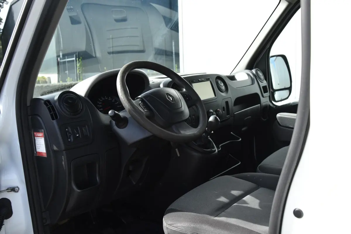 bestel 2.3 dCi L2H2 146 Pk Airco Navi Trekhaak Euro6